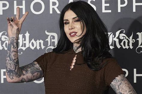 kat von d leg tattoos|Kat Von D explained why shes covering her tattoos。